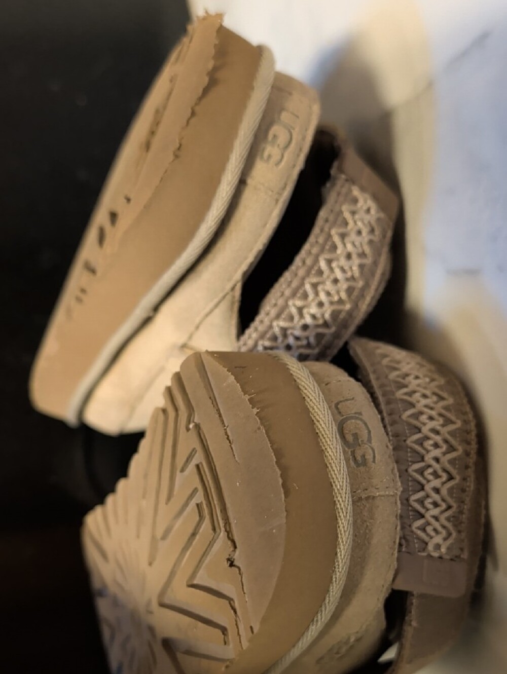 UGG Goldenstar UGGbraid Clog Chestnut  Slip-Ons Size 8 Used Great - Picture 13 of 13